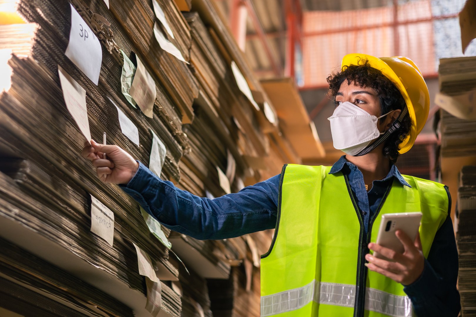 How ERP can improves the way your warehouse operates - Cover Image